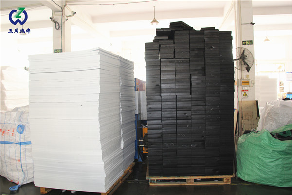 五周泡綿|產(chǎn)品打樣反復(fù)測量，只為客戶放心