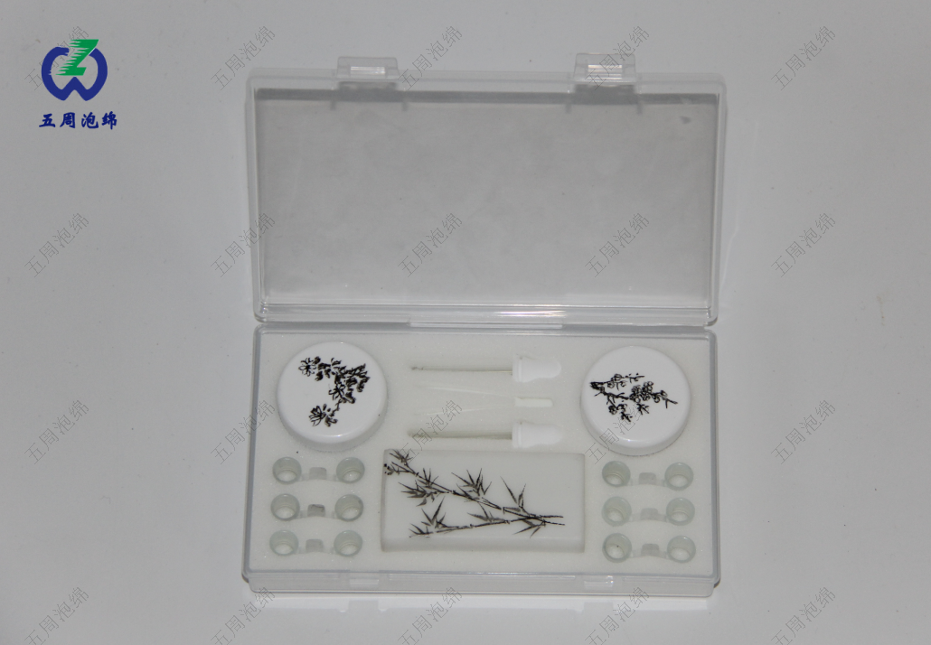 『隱形守護(hù)者』：PU海綿內(nèi)襯如何用柔軟顛覆硬核保護(hù)？