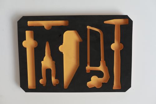 選泡棉廠家看什么？五周泡棉的資質(zhì)與服務(wù)有何亮點？