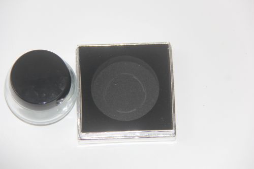 EVA泡棉內(nèi)襯vs蜂窩紙板，誰更適配工業(yè)零件包裝？